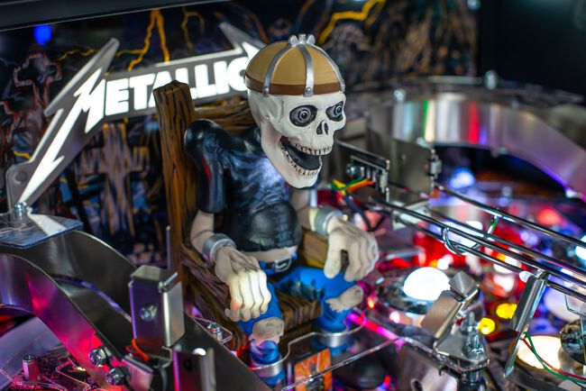 Stern Pinball x Metallica Remastered - 2024 Premium Model, 